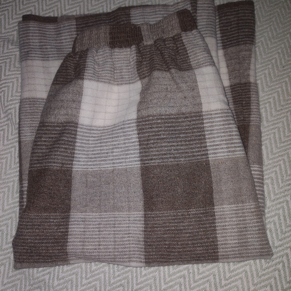 City Wear II cream long skirt women's size M